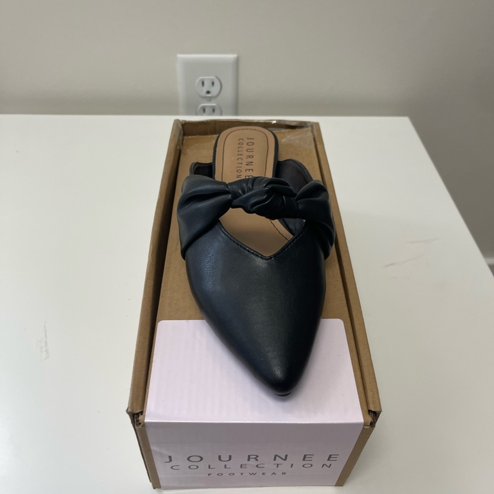 Journee Collection Black Pointed Toe Knot Mule